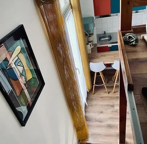 A 800m De La Cathedrale