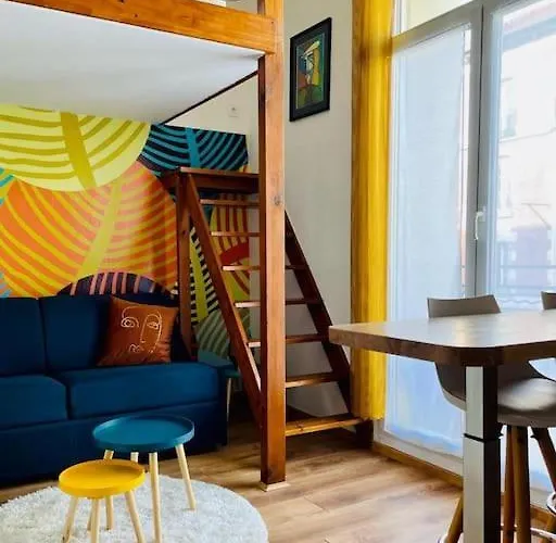 A 800m De La Cathedrale דירה